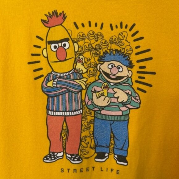 Sesame Street crew neck Bert and Ernie t-shirt design yellow youth size S - Picture 2 of 6